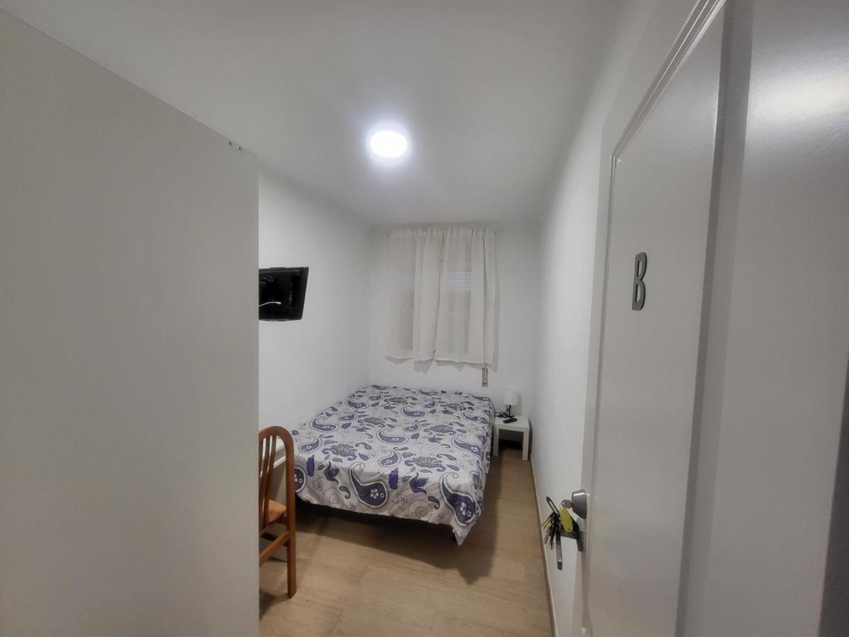 Habitaciones Con Bano Compartido En Bonito Apartamento En בדלונה מראה חיצוני תמונה